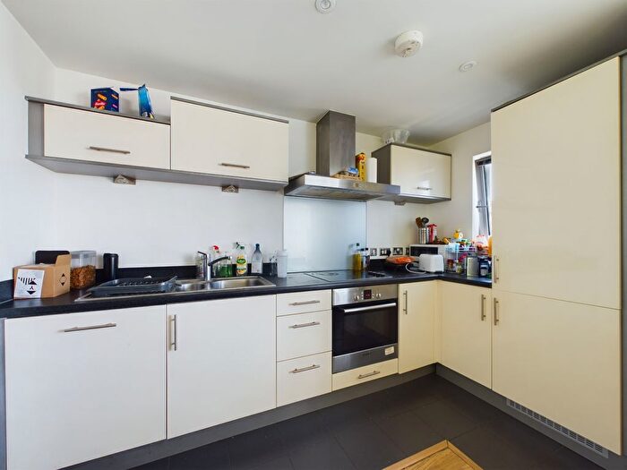 2 Bedroom Flat For Sale In Hamburg House, Cross Street, Portsmouth, PO1