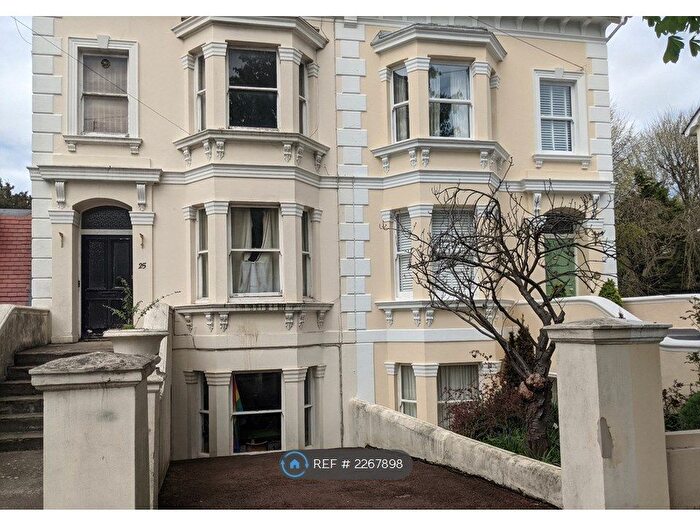 3 Bedroom Maisonette To Rent In Springfield Road, Brighton, BN1