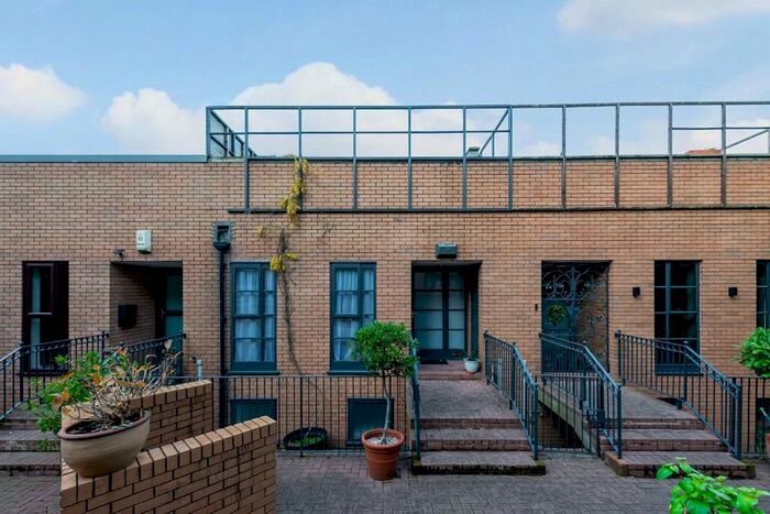 4 Bedroom Terraced House To Rent In Hill Gate Walk, London, N6