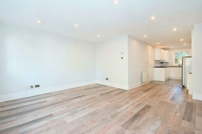 2 Bedroom Apartment To Rent In Leather Lane, EC1N