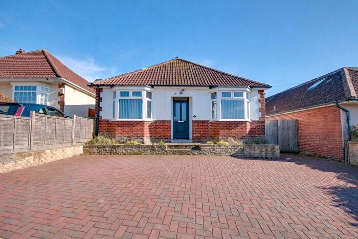 2 Bedroom Detached Bungalow For Sale In Bitterne Park! No Forward Chain! Kitchen/diner!, SO18