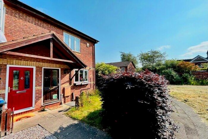 2 Bedroom End Of Terrace House To Rent In Davidson Avenue, Leamington Spa, CV31