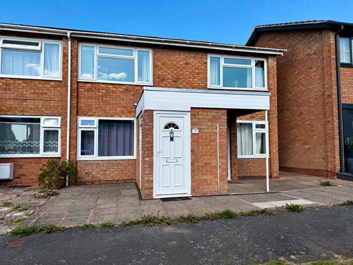 2 Bedroom Flat For Sale In Adrian Close, Hereford, HR2