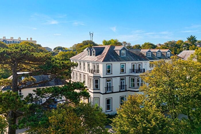 2 Bedroom Flat For Sale In Bar Road, Falmouth, TR11