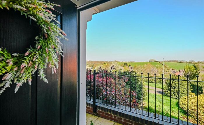 4 Bedroom Detached House For Sale In Rook Drive, Burton On Trent, DE13