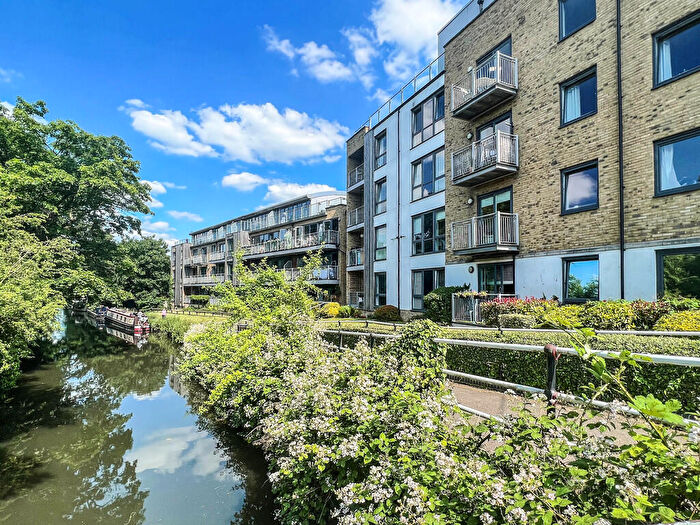 2 Bedroom Apartment To Rent In Elder Court, Hertford, SG13