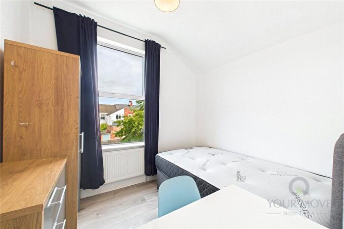 1 Bedroom House To Rent In Cedar Road, Northampton, Northamptonshire, NN1