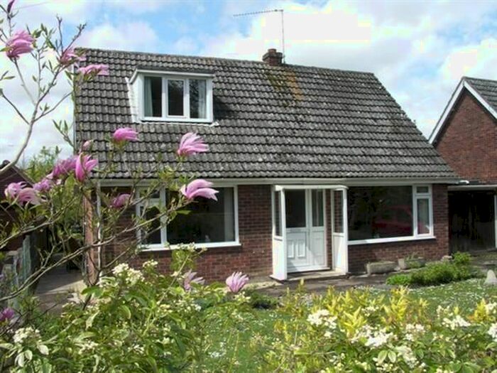 3 Bedroom Bungalow To Rent In Stalham, Norwich, NR12