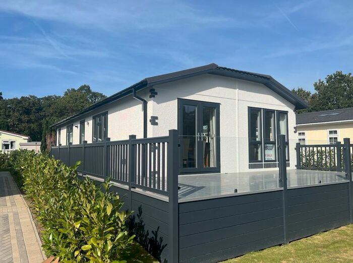 2 Bedroom Mobile/park Home For Sale In Warren Park, Portsmouth Road, Thursley, Godalming, GU8
