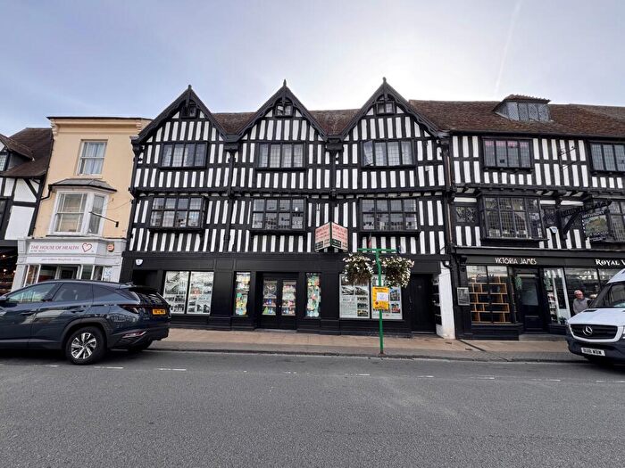 1 Bedroom Flat To Rent In High Street, Stratford Upon Avon, CV37