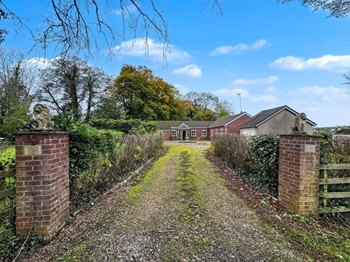 4 Bedroom Bungalow For Sale In Hall Coppice, The Avenue, Preston, PR3