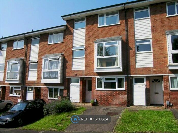 4 Bedroom Terraced House To Rent In Guildford Park Avenue, Guildford, GU2