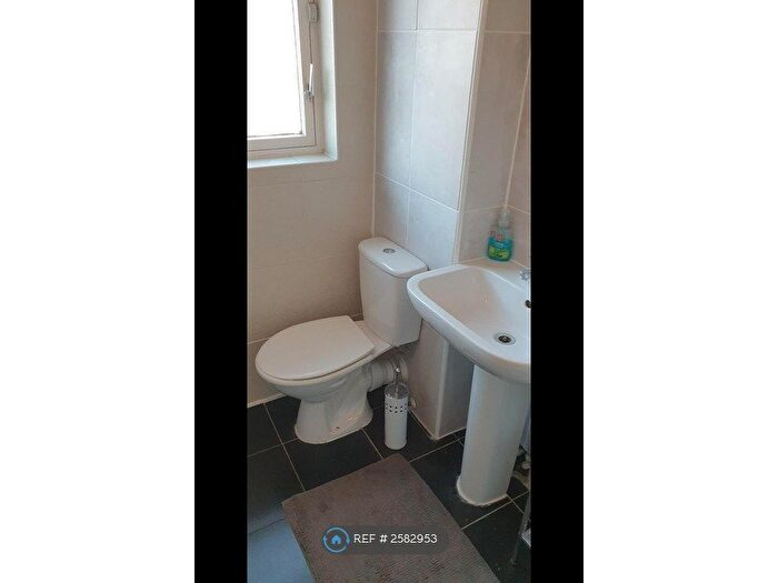 4 Bedroom Terraced House To Rent In Stoughton Close, London, SE11
