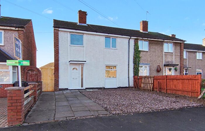 3 Bedroom Semi Detached House For Sale In Newcomen Road, Bedworth, CV12
