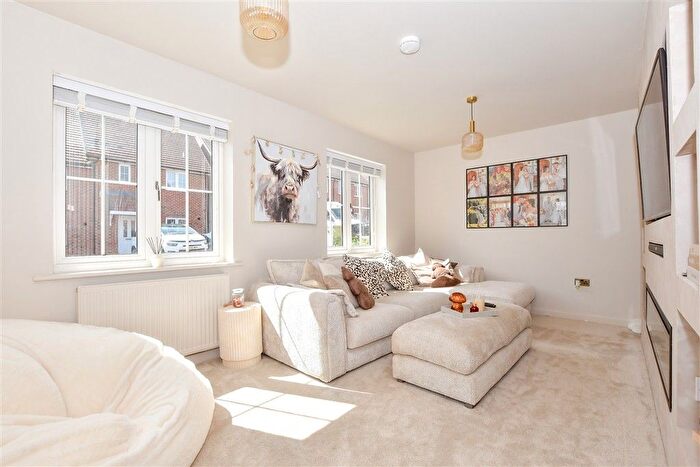 3 Bedroom Detached House For Sale In Bramble Close, Coxheath, Maidstone, Kent, ME17
