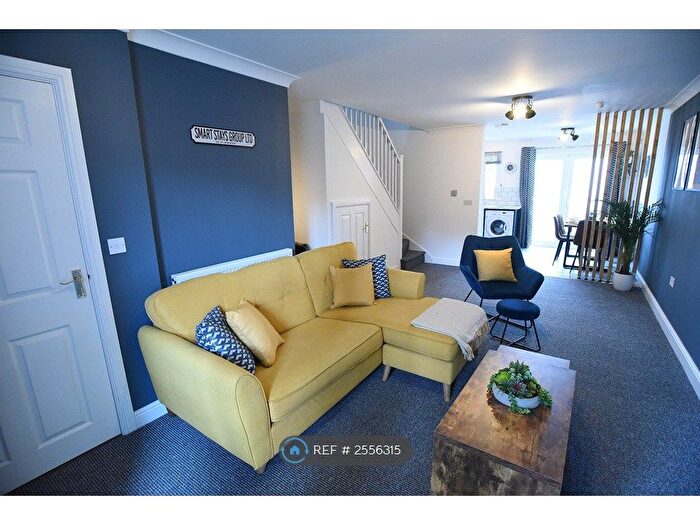 3 Bedroom Semi-Detached House To Rent In Grosvenor Court, Lincoln, LN5