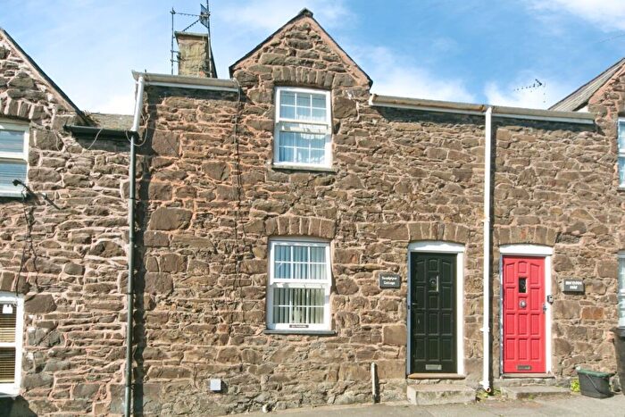 2 Bedroom Terraced House For Sale In Erskine Terrace, Conwy, LL32