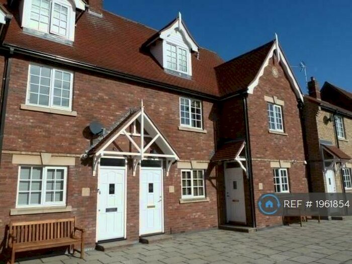 3 Bedroom Terraced House To Rent In Corn Mill Court, Saffron Walden, CB11