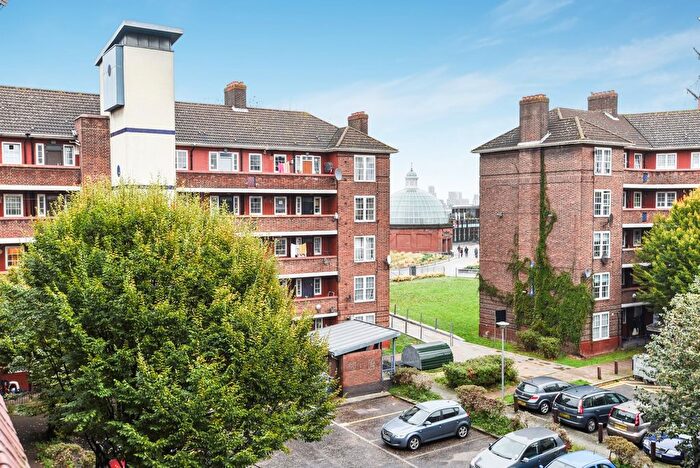 2 Bedroom Flat To Rent In Welland Street, London, SE10