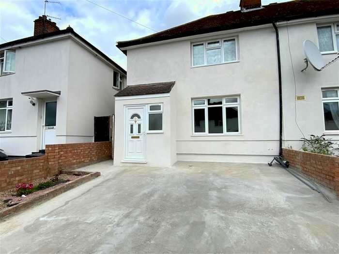 3 Bedroom Semi-Detached House To Rent In Rosebery Road, Kingston Upon Thames, KT1
