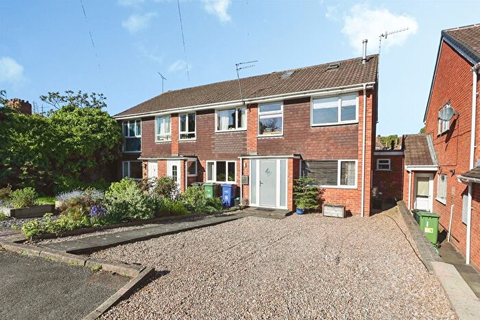 4 Bedroom Semi-Detached House For Sale In Arlington Court, Stourbridge, DY8