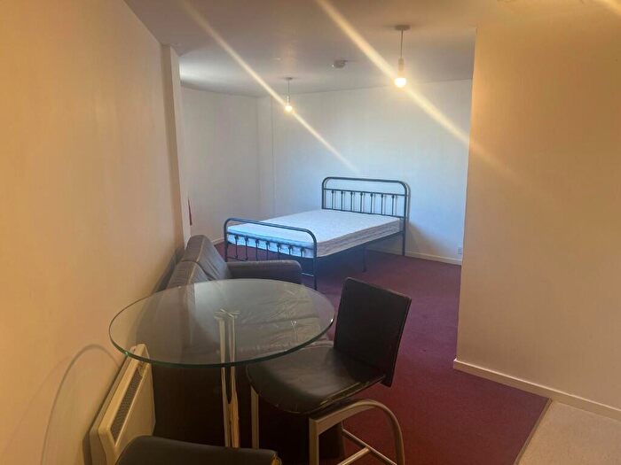 Studio To Rent In Blackfriars Road, Glasgow, G1