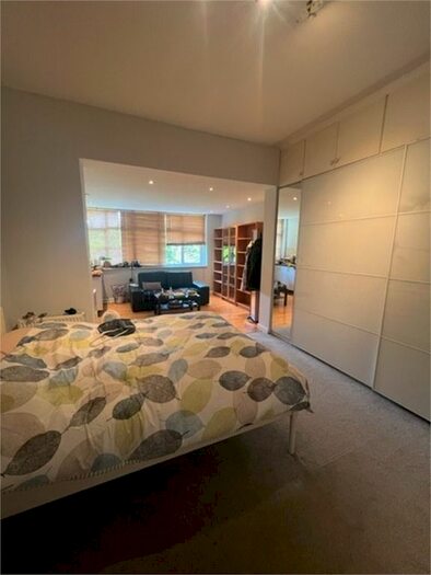 Studio To Rent In Friern Barnet Lane, London, N20