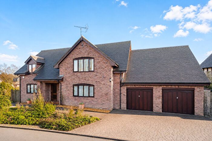 4 Bedroom Detached House For Sale In Bury Court Park, Wigmore, HR6