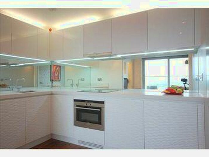 2 Bedroom Flat To Rent In Pan Peninsula, Pan Peninsula Square, South Quay, Canary Wharf, London, E14