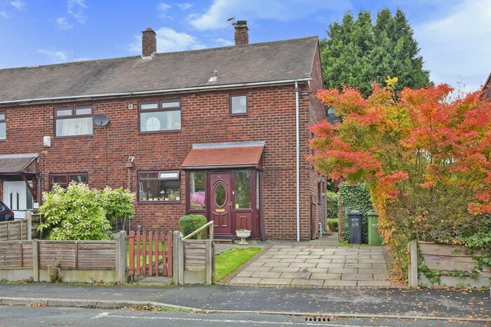 2 Bedroom Semi-Detached House To Rent In Sandiway, Bredbury, Stockport, Cheshire, SK6