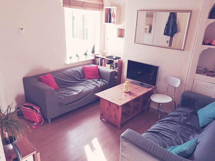 4 Bedroom House To Rent In Tewkesbury Street, Cathays, Cardiff, CF24