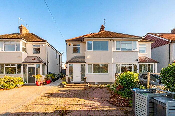 3 Bedroom Property For Sale In Windsor Avenue, New Malden, KT3