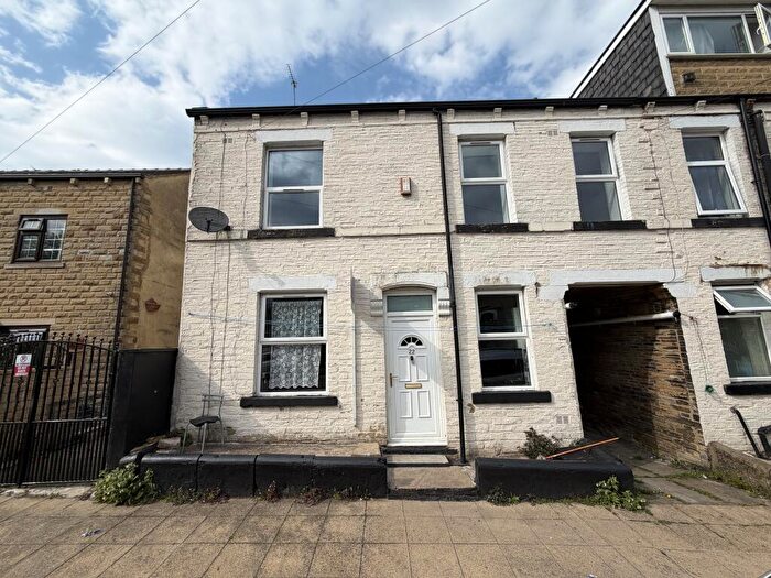 2 Bedroom Terraced House To Rent In Talbot Street, Bradford, BD7