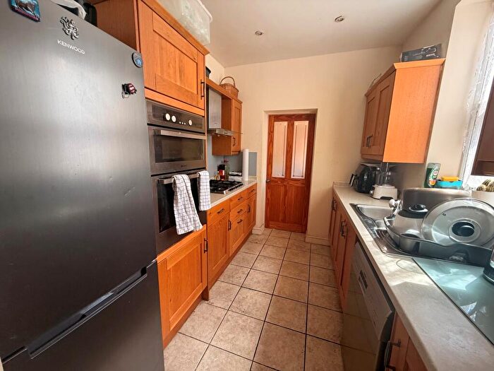 1 Bedroom Flat To Rent In Russell Street, Loughborough, LE11