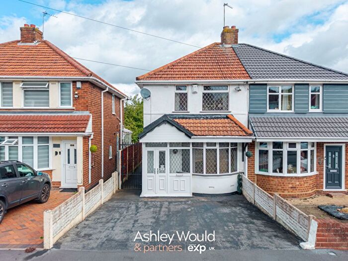 2 Bedroom Semi-Detached House For Sale In Birch Crescent, Tividale, Oldbury, B69