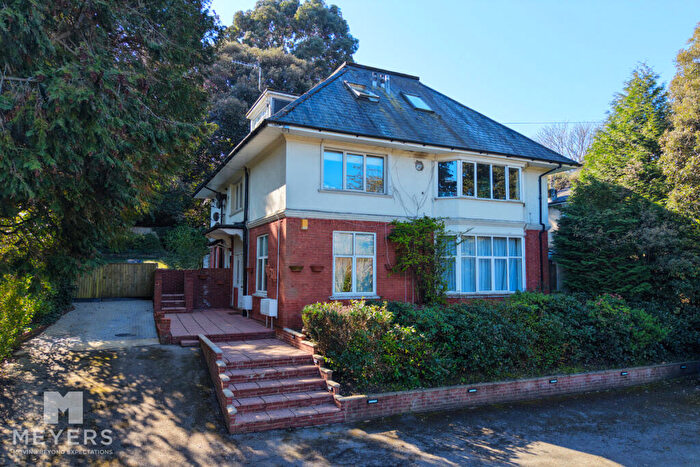 3 Bedroom Apartment For Sale In Surrey Road, Bournemouth, BH4