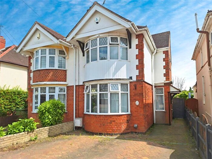 3 Bedroom Semi-Detached House For Sale In Howard Road, Nuneaton, Warwickshire, CV10