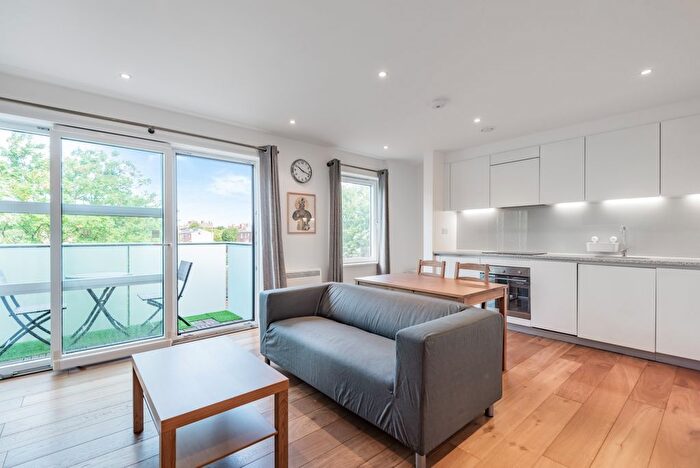 1 Bedroom Flat To Rent In Tiltman Place, Holloway, London, N7