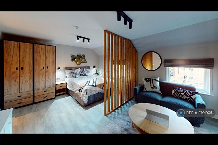 1 Bedroom Flat To Rent In Chatham Street, Reading, RG1