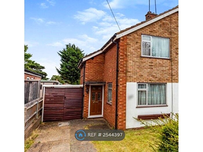 2 Bedroom Semi-Detached House To Rent In Ereswell Road, Luton, LU3