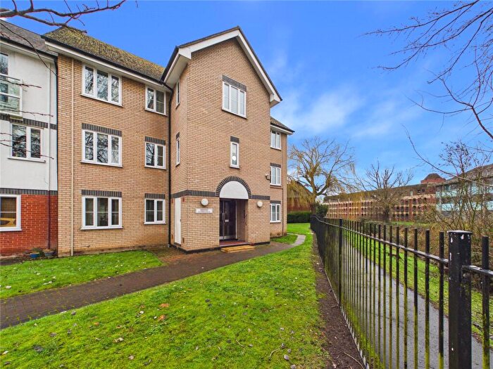 2 Bedroom Apartment To Rent In Victoria Chase, Colchester, Essex, CO1