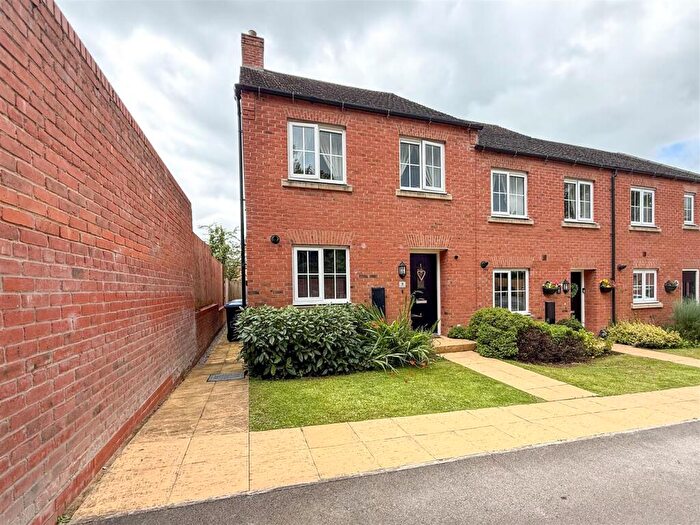 3 Bedroom End Of Terrace House For Sale In Eiger Close, Biddulph, ST8