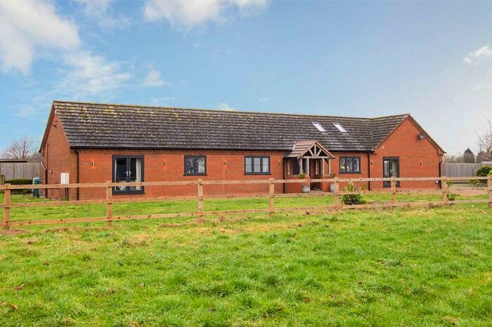 3 Bedroom Barn Conversion For Sale In Kings Bromley Lane, Rugeley, WS15