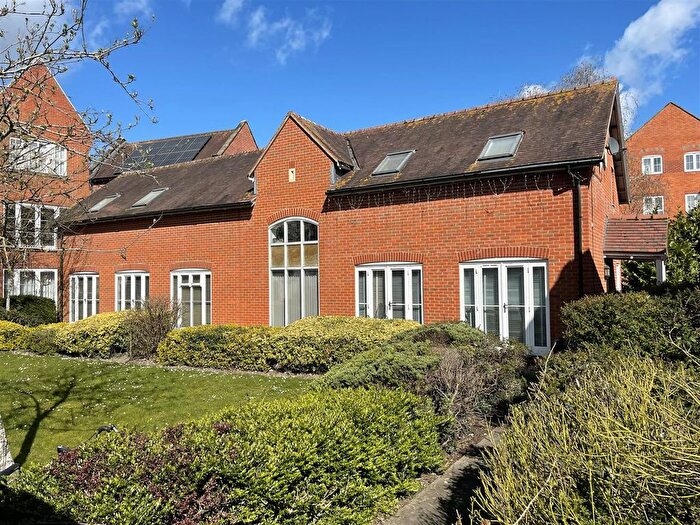 2 Bedroom Flat To Rent In Mill Street, Wantage, OX12