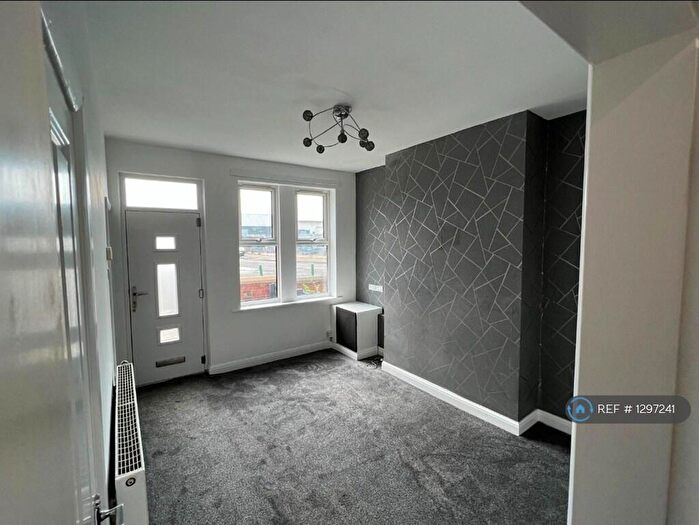 2 Bedroom Terraced House To Rent In High Street, Grimethorpe, S72