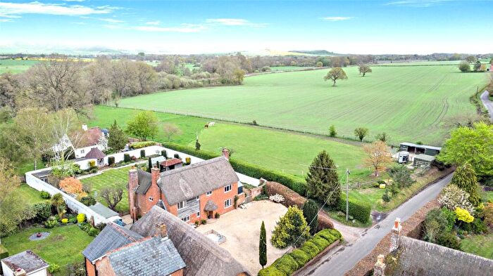 6 Bedroom Detached House For Sale In Beechingstoke, Pewsey, Wiltshire, SN9