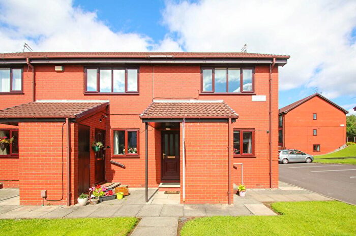 1 Bedroom Apartment To Rent In Roslyn Avenue, Flixton, Manchester, M41