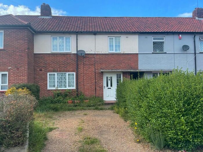 4 Bedroom Terraced House To Rent In Mill Farm Crescent, Hounslow, TW4