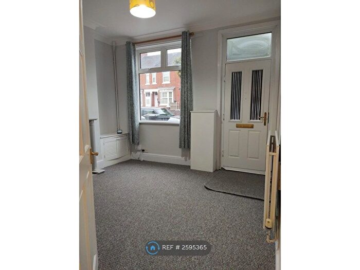 2 Bedroom Terraced House To Rent In London Road, Stoke-On-Trent, ST4