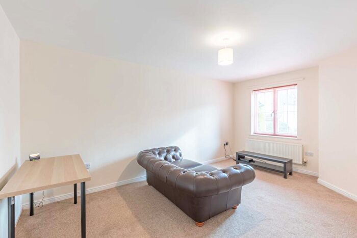 3 Bedroom Semi-Detached House To Rent In Brandon Way Crescent, Leeds, LS7